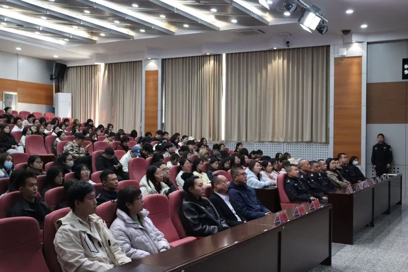 微信图片_20251031094647_2043_70.jpg